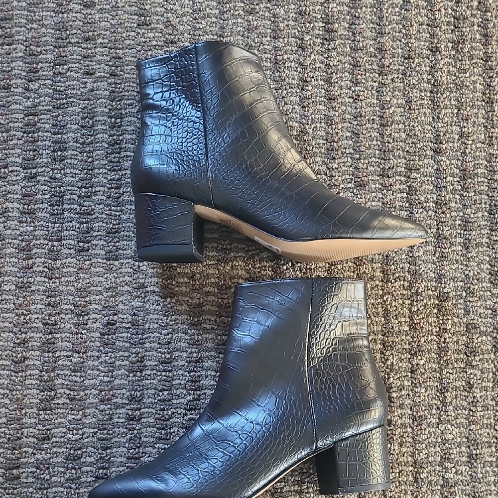 Express Black Textured Ankle Boots